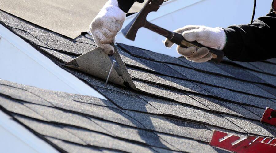 Professional gutter cleaning in Ensign, KS